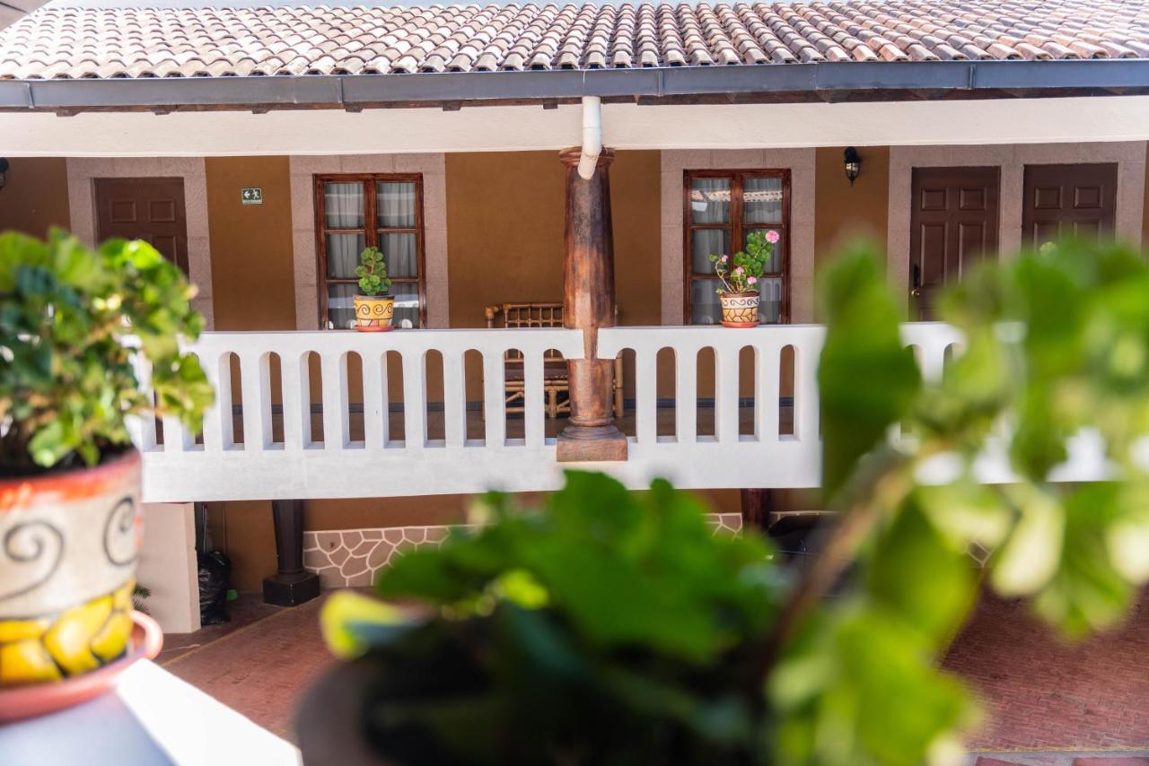 Casa Graciela Hotel Pátzcuaro المظهر الخارجي الصورة