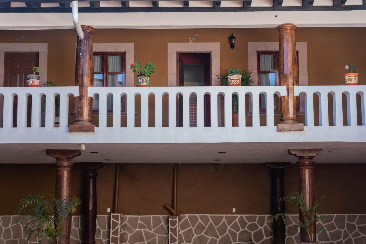 Casa Graciela Hotel Pátzcuaro المظهر الخارجي الصورة